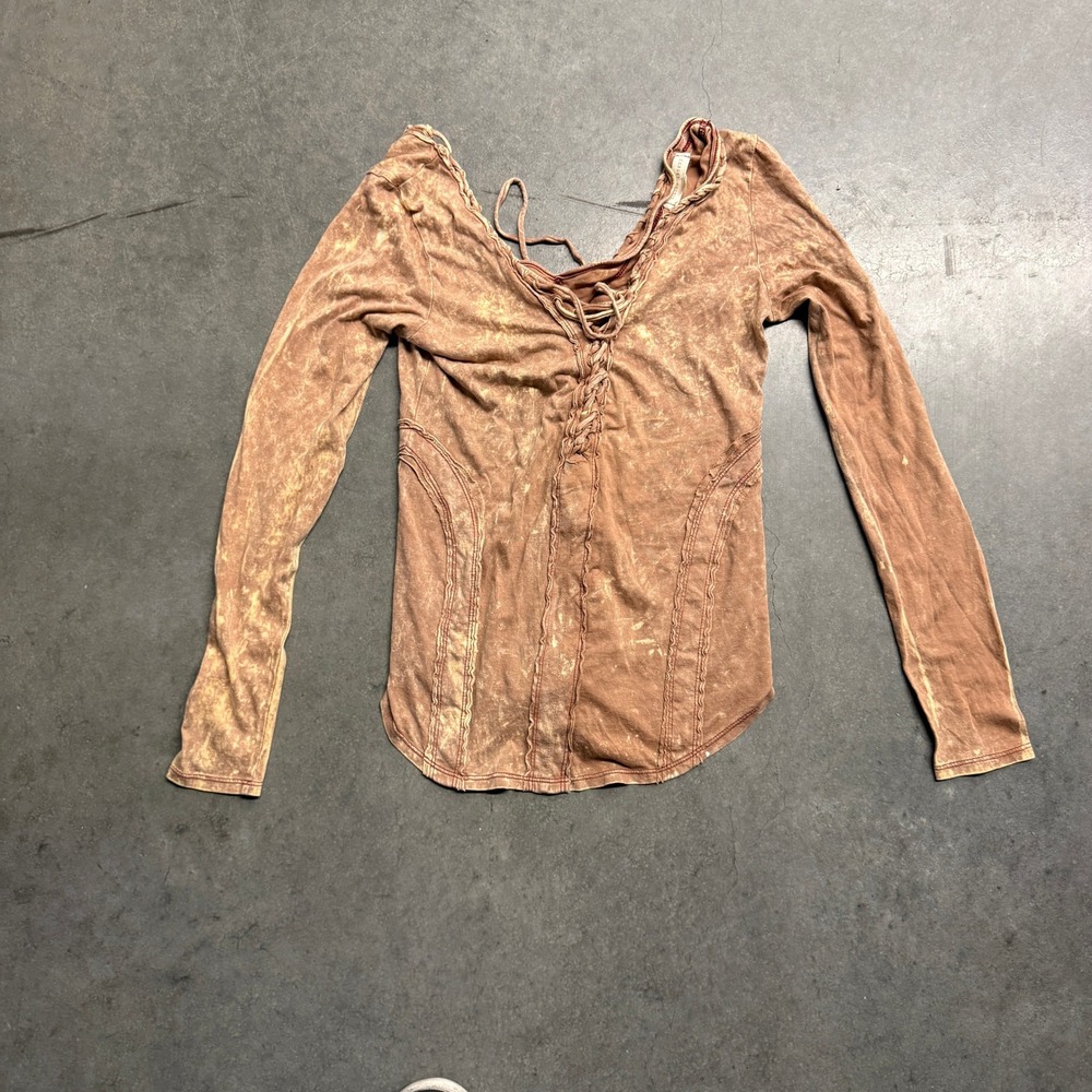 Gilded Intent Womens Acid Wash Lace Up Long Sleeve Top Terracotta Brown Medium
